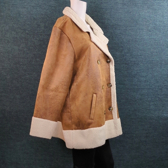 Candace Cameron Bure Sherpa Lined Peacoat, NWOT - Picture 7 of 15